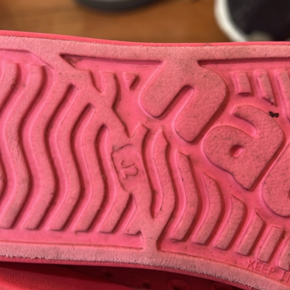 Native shoes - Picture 3 of 5